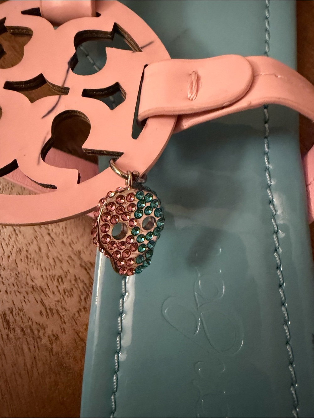 Tory Burch Miller Sandals Light Blue Pink Patent Logo Sz 7 ππ©· - Picture 6 of 8